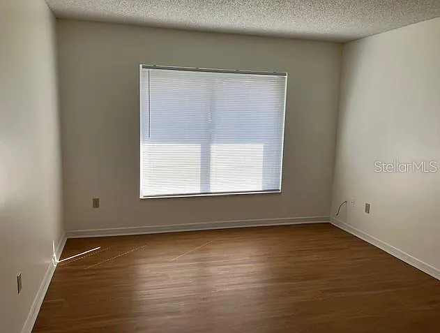 503 Chancellar Dr — Photo 16