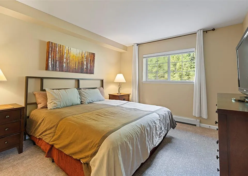 233 Pelican Cir #1503