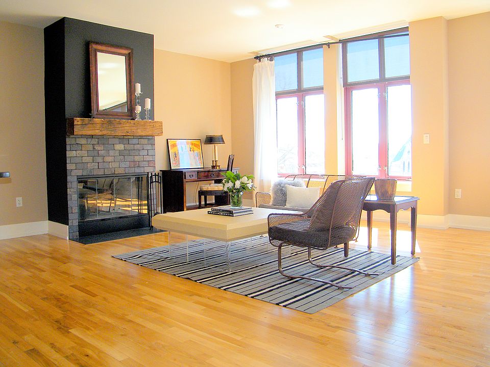 Spacious loft style Condo