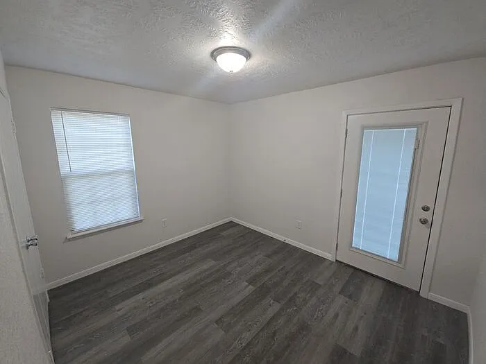 900 E Leslie Cir #A — Photo 11
