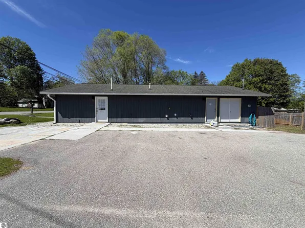 2134 S Main St, Central Lake, MI 49622