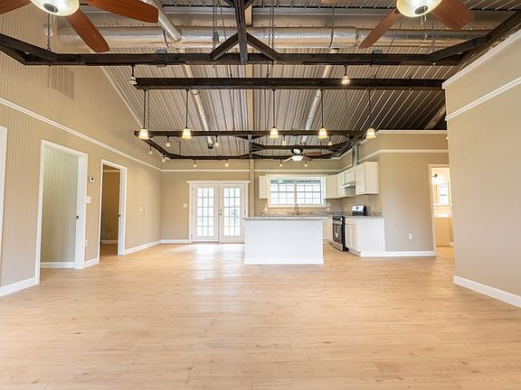 4th image of 32 Pinetucky Rd