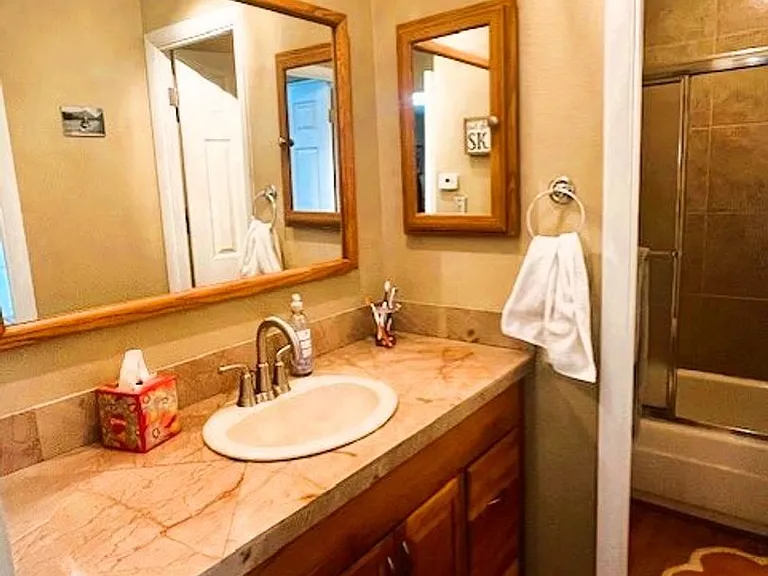 330 E La Bonte St #7 — Photo 10