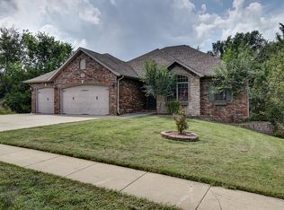 3887 N Rose Ave, Springfield, MO 65803