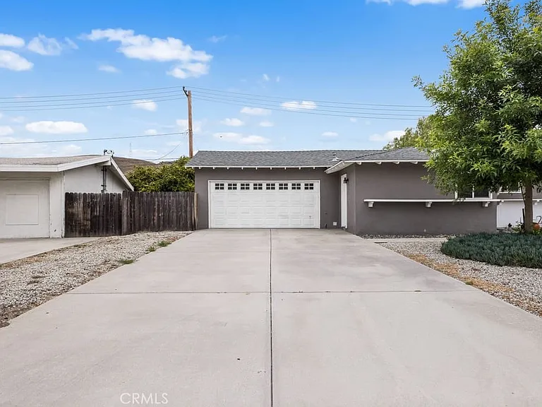3554 Royal Ave — Photo 2