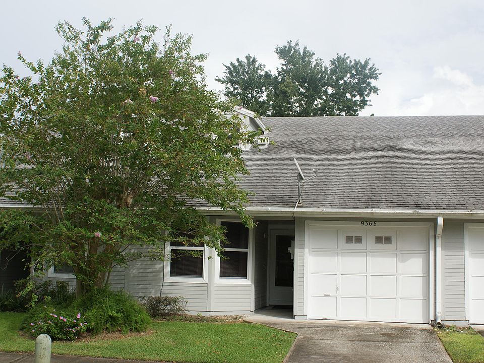1st image of 936 Meadow View Dr APT E
