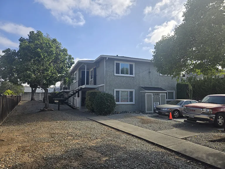 1241 Juniper Dr #C — Photo 1