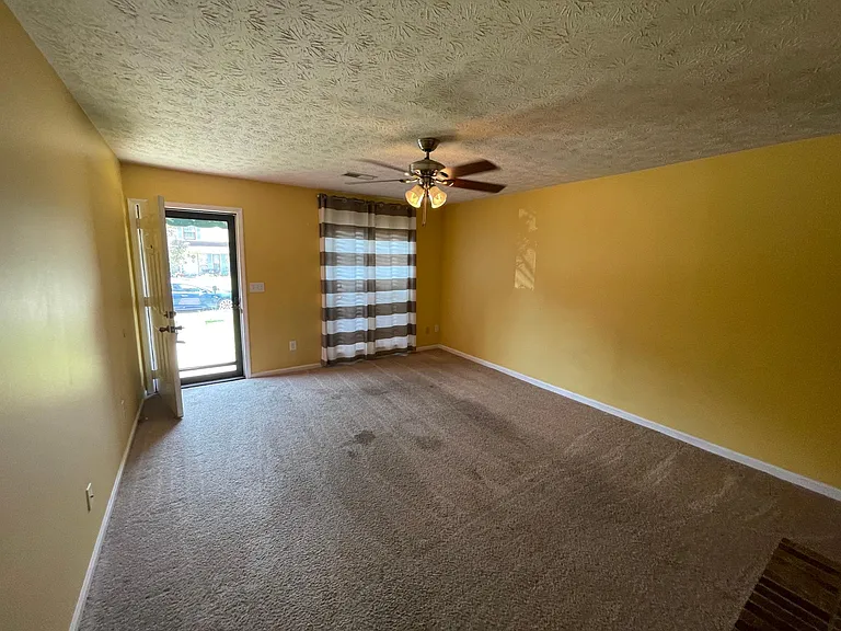 6331 Olde Towne Dr — Photo 5