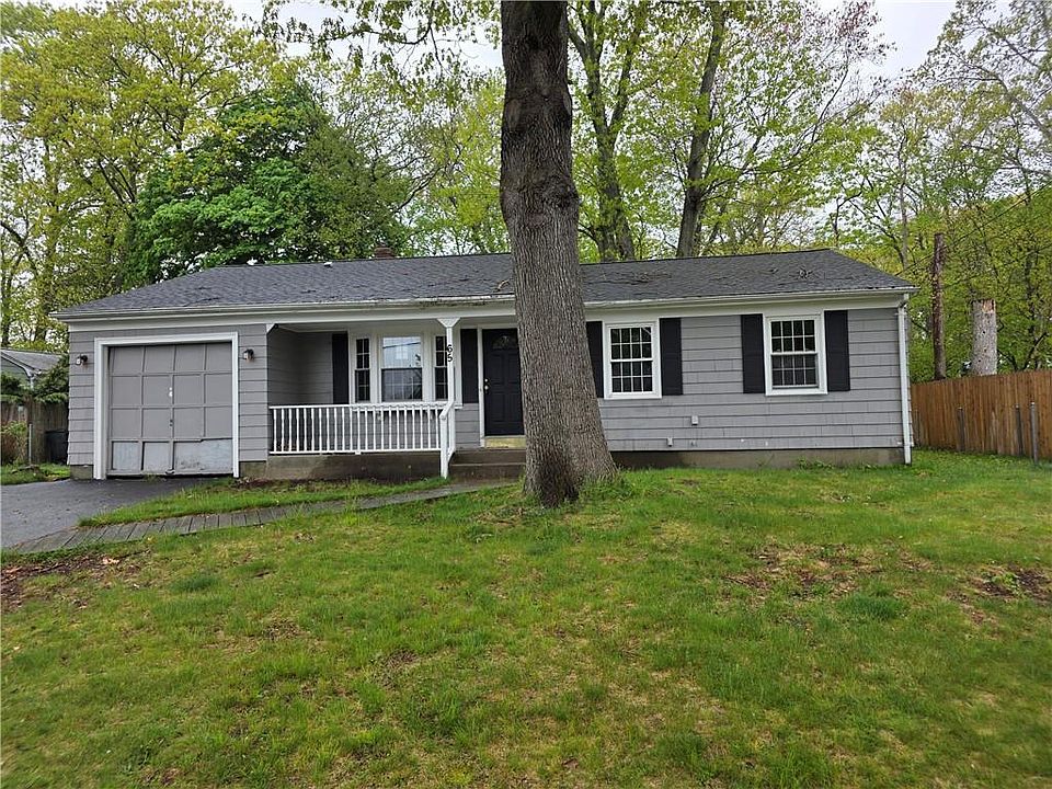 1st image of 65 Ferncrest Dr E