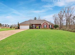145 Stratford Dr, Brandon, MS 39042