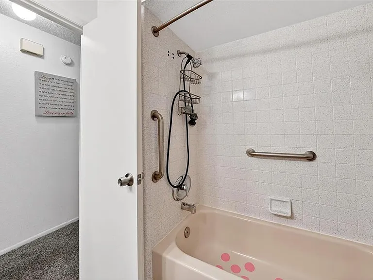 5107 Deer Creek Dr — Photo 11