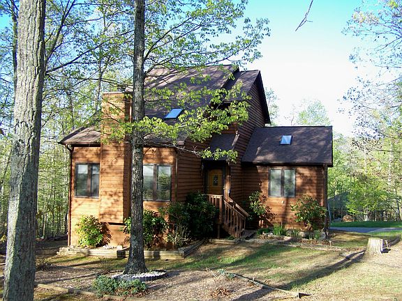2nd image of 2921 Forest Acre Trl