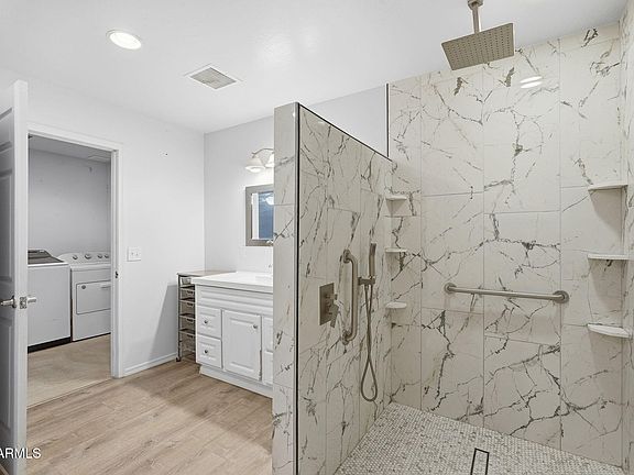 4th image of 1631 S TREKELL Road