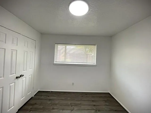 15523 Pensgate St — Photo 19