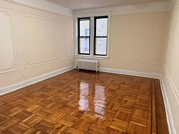83-11 118th St #5L, Kew Gardens, NY 11415