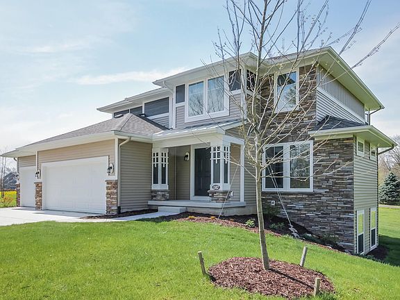 2nd image of 5870 Thornapple River Dr SE #D