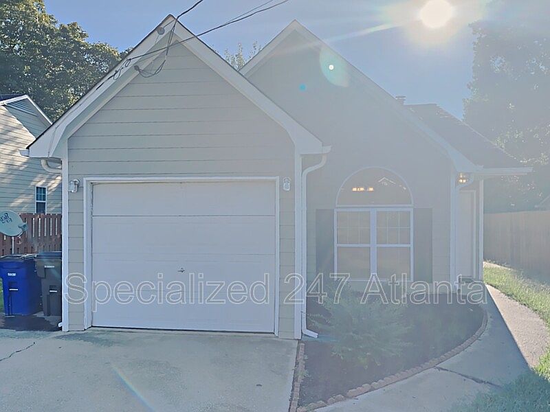 1st image of 8028 Fieldstone Ct