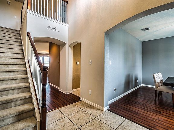 3rd image of 7402 Kallan Dr