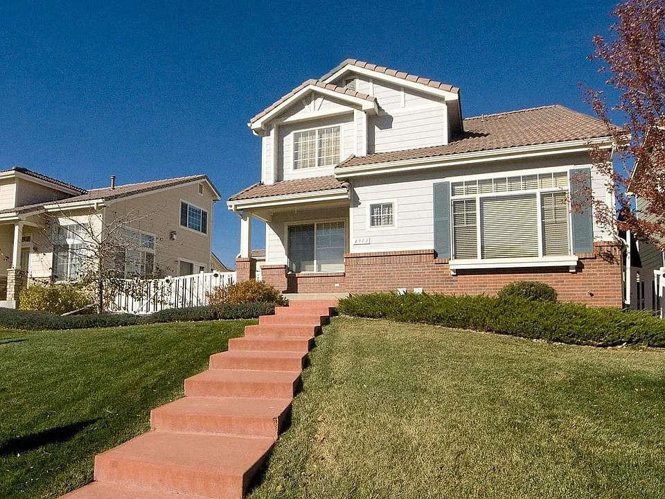 4913 Spyglass Dr