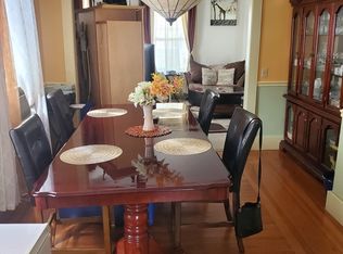 370 University Ave, Lowell, MA 01854