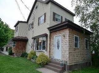 3 Produce St, Cressona, PA 17929