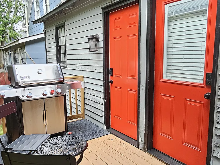 607 Gaskill St SE #A — Photo 3