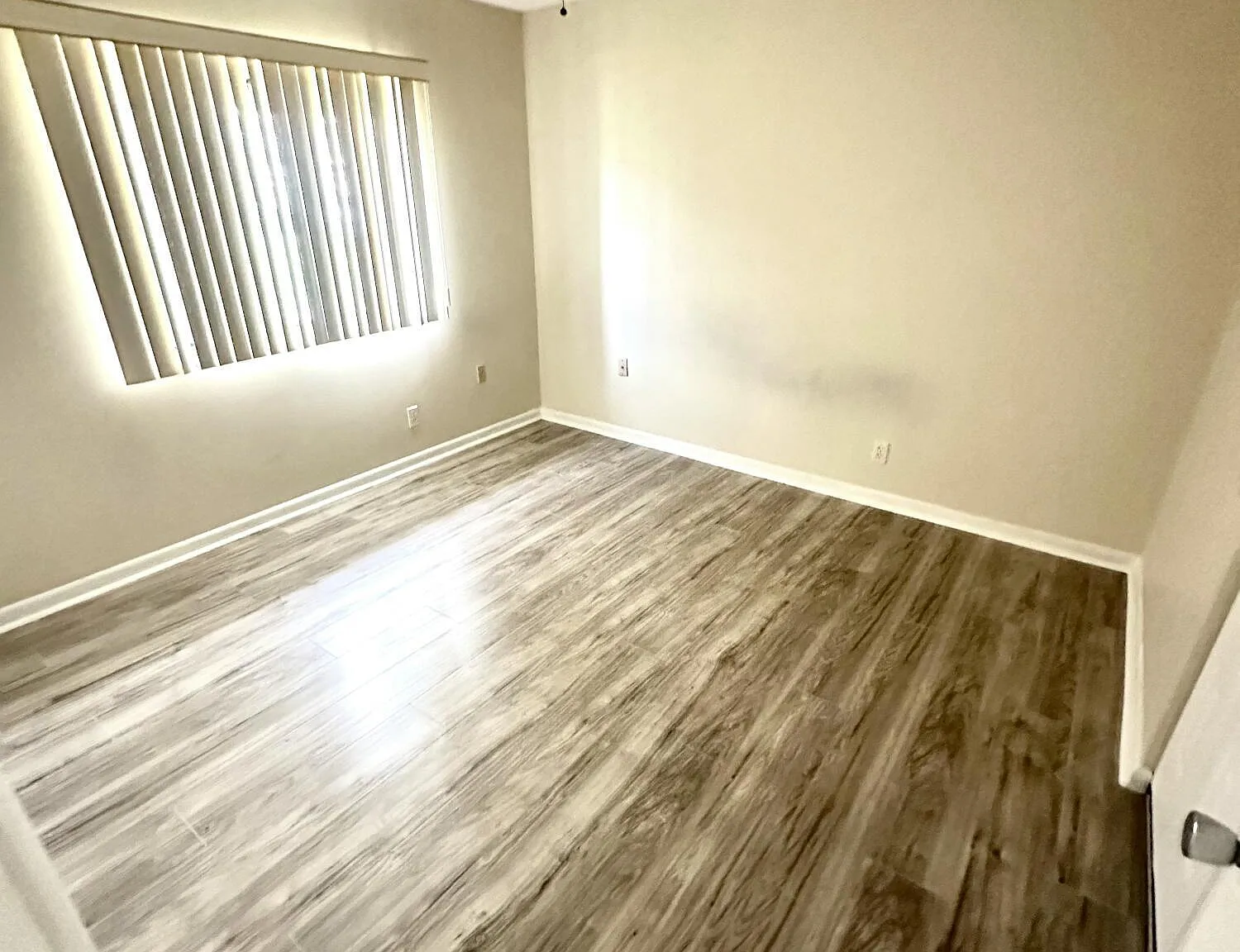 2 bed, 2.0 bath, 1148 sqft, $1,800 — Photo 4