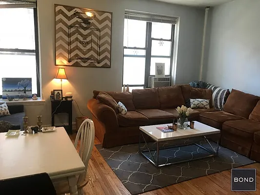 Rented by Bond New York | media 26