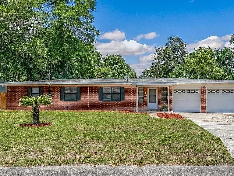 5761 Lake Lucina Dr S — Photo 43