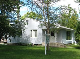 802 18th St NW, East Grand Forks, MN 56721