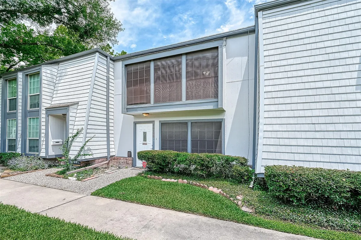Building Photo - 10188 Beekman Place Dr