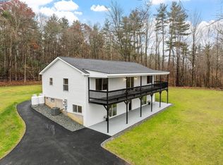 31 Sturbridge Rd, Brimfield, MA 01010