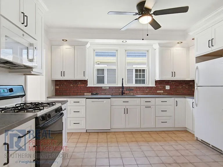 30 Coram St #1 — Photo 10