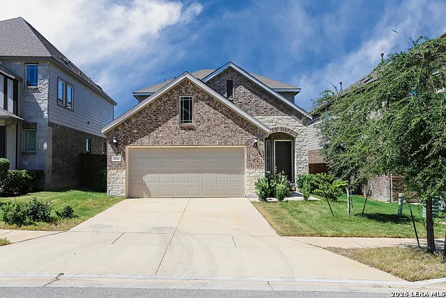 4 bed, 3.5 bath, 2100 sqft, $2,800 — Photo 3