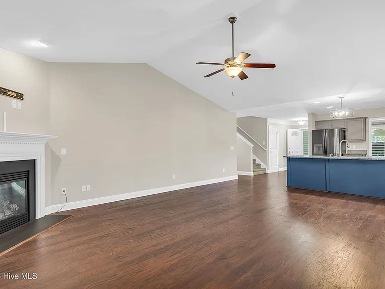 8530 Jadewood Dr — Photo 28