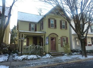 116 W Orange St, Lititz, PA 17543