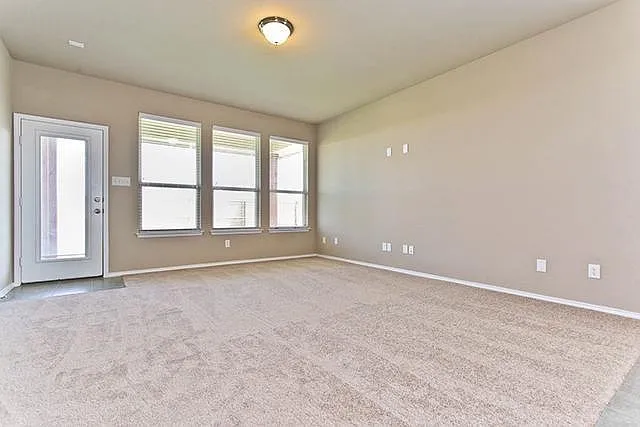 13245 Palancar Dr — Photo 4