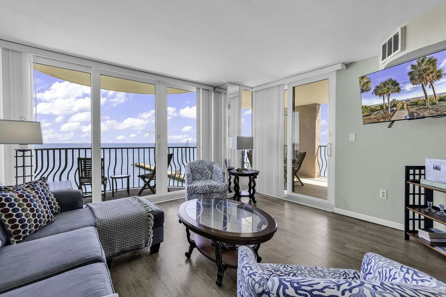 3 bed, 2.0 bath, 1151 sqft, $5,591 — Photo 1