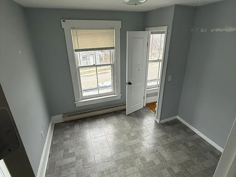 7360 Perry St — Photo 8