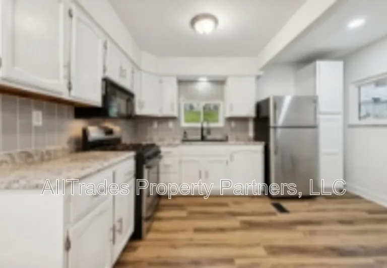 408 Chestnut St — Photo 2
