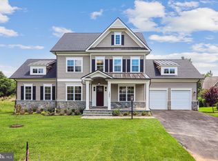 12901 Quail Run Ct, Gaithersburg, MD 20878