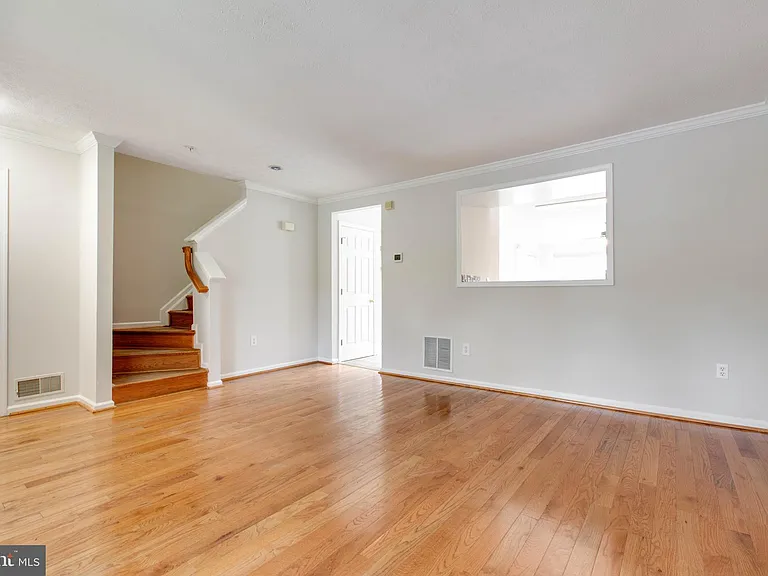 8125 Gray Stone Ln — Photo 10