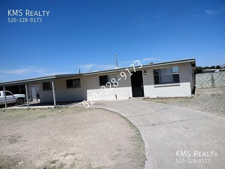 1711 E Canada St — Photo 1