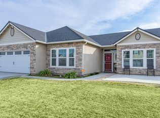 2543 Ship Rock Ave, Tulare, CA