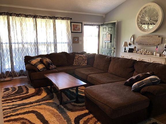 5th image of 237 Mount David Dr
