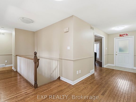 4th image of 6 Thirlmere Rd