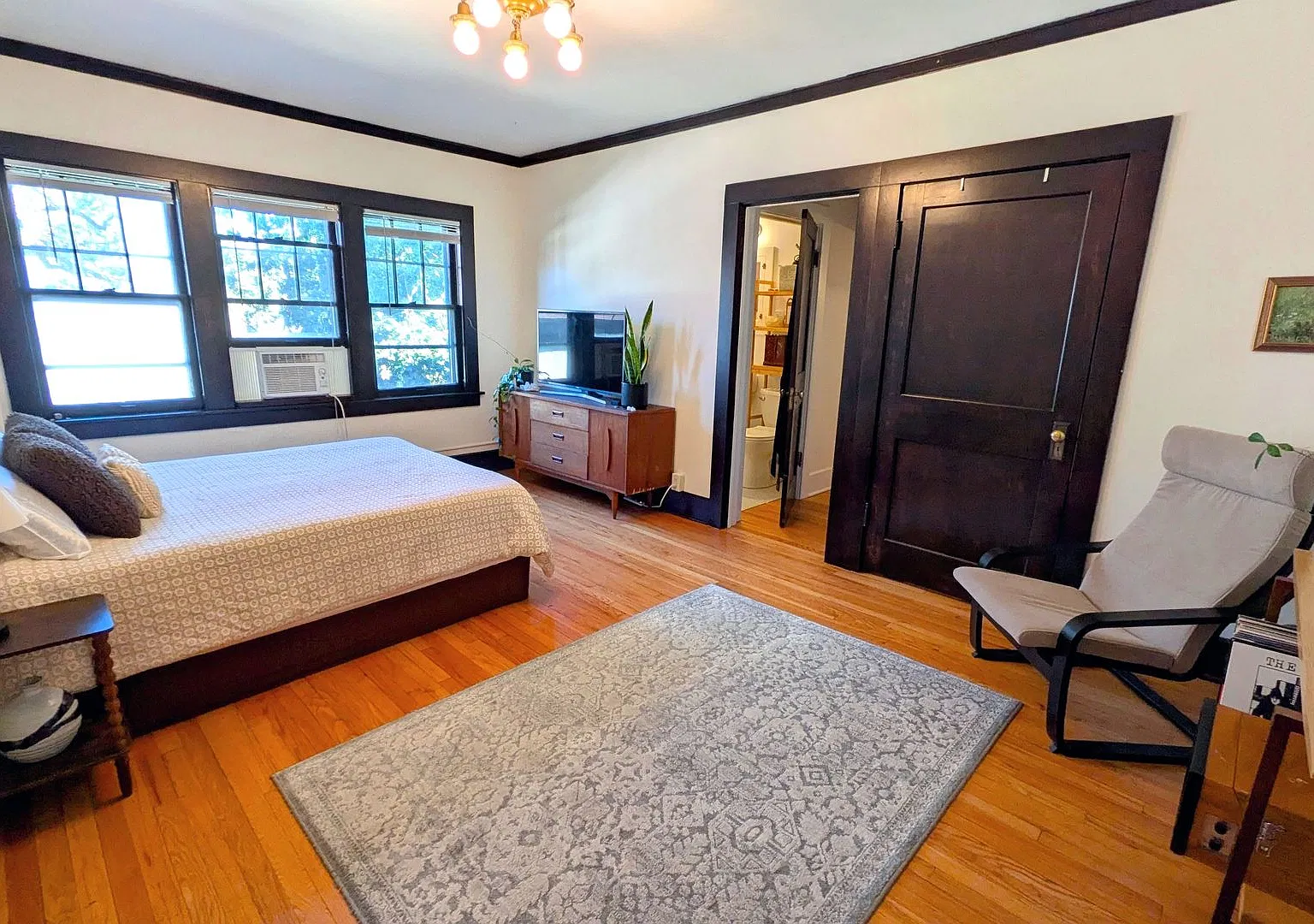 115 Bedford Street SE — Photo 2