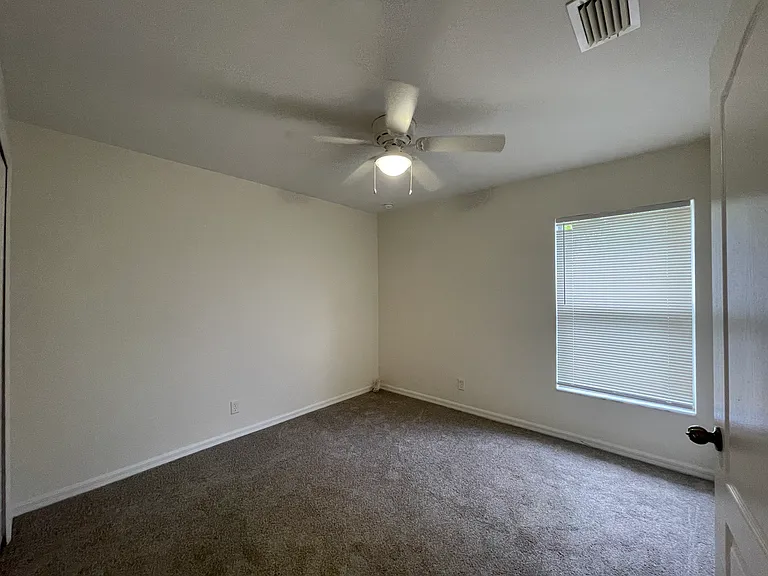 1808 SW 2nd Pl — Photo 18