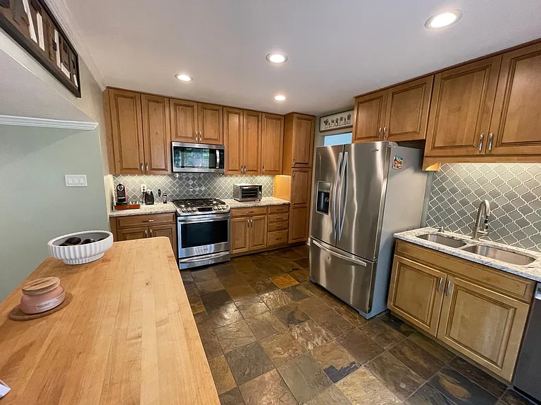 5013 Currituck Dr — Photo 9