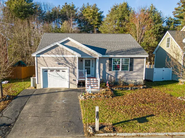 15 Millers Farm Drive, Rochester, NH 03868
